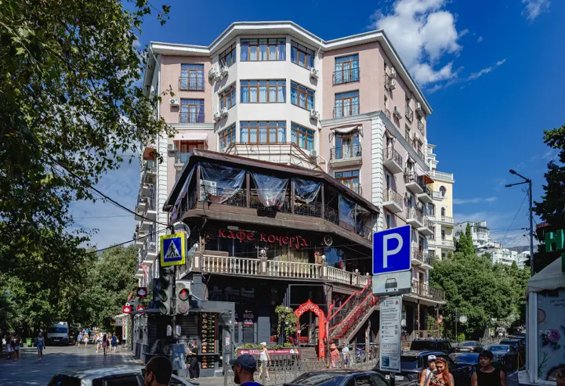 Апартаменты на Боткинской 2В — Ялта: фото объекта размещения