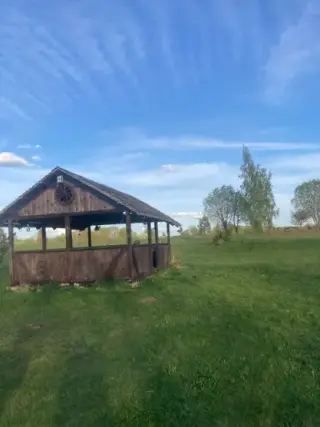 Кемпинг Sky Ranch — Псковская область: фото объекта размещения