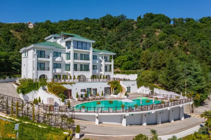 Отель MORE SPA & RESORT — Алушта: фото объекта размещения
