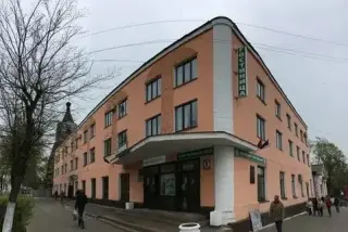 Гостиница «Луга» Муниципальный Фонд поддержки развития экономики и предпринимательства Лужского района «Социально-деловой Центр» — Луга: фото объекта размещения
