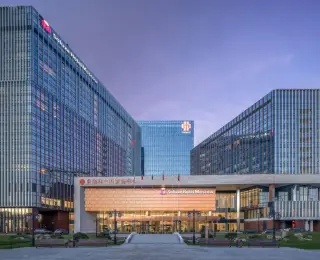 Гостиница «Солюкс Отель Москва» /Soluxe Hotel Moscow ООО «ПАРК ХУАМИН» — Москва: фото объекта размещения