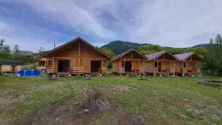Семейная усадьба "МАРУСЯ" — Республика Алтай: фото объекта размещения