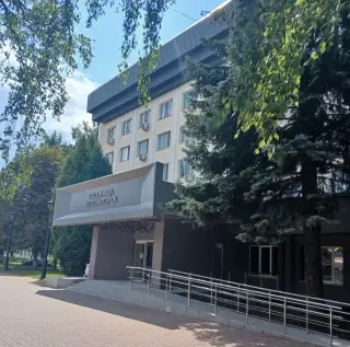 Гостиница «Железногорск» — Железногорск: фото объекта размещения