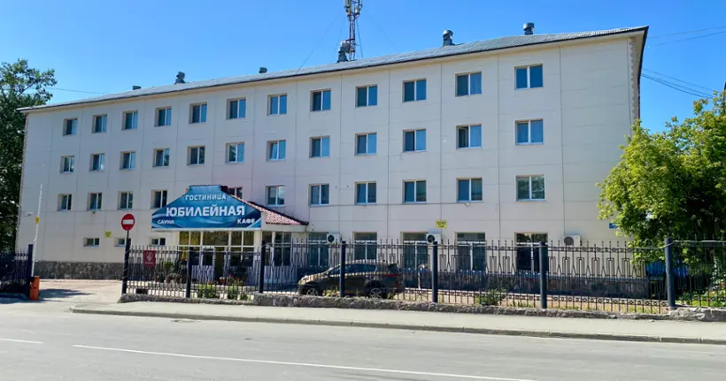 городская гостиница Юбилейная — Долинск: фото объекта размещения