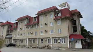 Гостиница «Черное море» (корпуса 1 и 2) — Анапа: фото объекта размещения