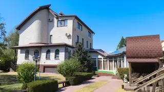 КУРОРТНО-ГОСТИНИЧНЫЙ КОМПЛЕКС "КОМФОРТНЫЙ" — Херсонская область: фото объекта размещения