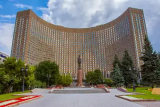 «Отель Космос Москва ВДНХ» / «Cosmos Moscow VDNH Hotel». — Москва: фото объекта размещения