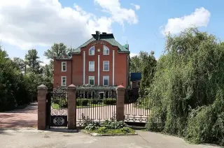 Отель "Albert" — Орёл: фото объекта размещения