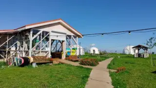 Глэмпинг парк КосмоСфера — Новгородская область: фото объекта размещения