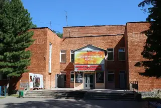 Центр отдыха-структурное подразделение "Детский санаторно-оздоровительный лагерь круглогодичного действия "Юбилейный" Общество с ограниченной ответственностью "Санаторий "Рассвет" — Бердск: фото объекта размещения
