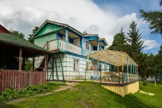 База летнего оздоровления "Утес" — Касли: фото объекта размещения