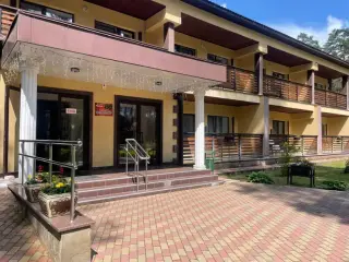 Загородный отель "4 сезона" ООО "КроноБел" — Жуковка: фото объекта размещения