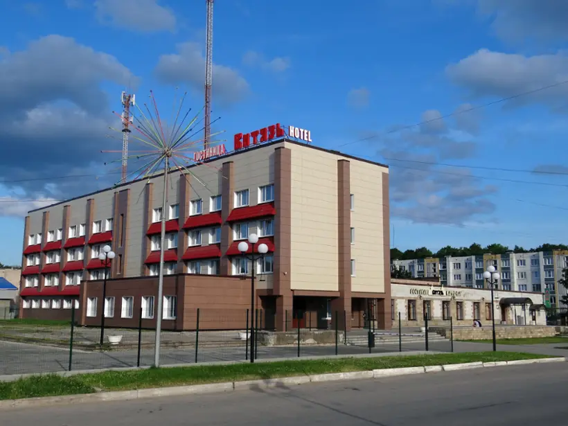 Гостиница Витязь — Ивангород: фото объекта размещения