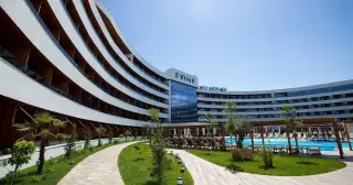Отель «FЮNF Luxury Resort & Spa Anapa Miracleon» — Анапа: фото объекта размещения