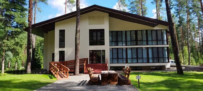 Алтай-Парк-Отель Подгорица 4 звезды — Алтайский край: фото объекта размещения
