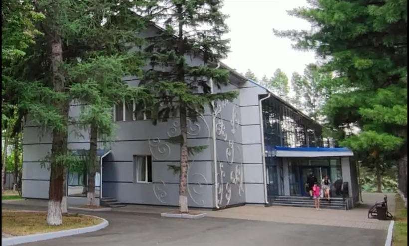 Загородный отель ЦЕНТР ОТДЫХА ПРИТОМЬЕ корпус 2 ВИП, корпус 3 ВИЛЛА, корпус 4 АКВА & СПА — Кемеровская область - Кузбасс: фото объекта размещения