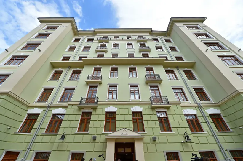 Гостиница Московской срежней специальной музыкальной школы (колледжа) имени Гнесиных Дом на Знаменке — Москва: фото объекта размещения