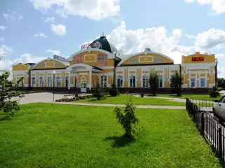 Гостиница "Железнодорожный вокзал Называевская" ОАО "РЖД" — Называевск: фото объекта размещения
