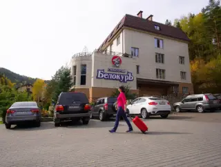 Санаторий "БелокурЪ" — Белокуриха: фото объекта размещения