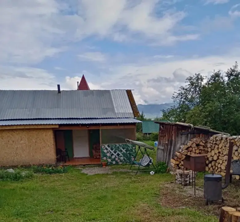 У Родника — Республика Алтай: фото объекта размещения