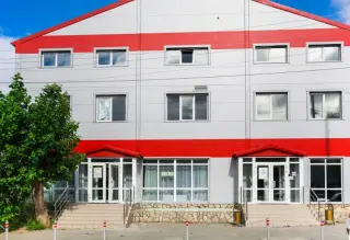 Гостиница и Хостел "Клевер" Общество с ограниченной ответственностью "Алькасар" — Арамиль: фото объекта размещения