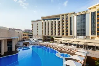 Курортный отель «Метрополь Гранд Отель Геленджик  («Metropol Grand Hotel Gelendzhik») — Геленджик: фото объекта размещения