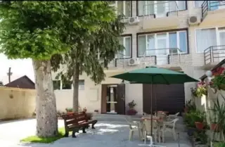 Гостевой дом "HOLLYWOOD" — Сочи: фото объекта размещения