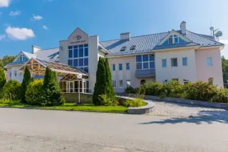 Гостиничный комплекс "Уральский двор" ООО "Уральский двор" — Свердловская область: фото объекта размещения