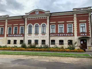 Гостиница, расположенная в здании, являющемся объектом, составляющим предмет охраны исторического поселения "Вернисаж" — Тульская область: фото объекта размещения