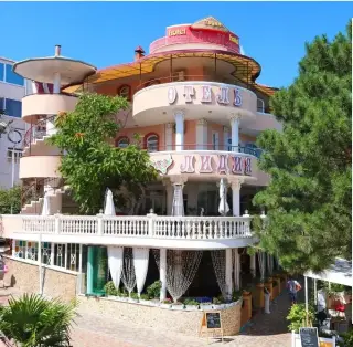 Отель «Лидия» ООО ЭЛНИКО — Алушта: фото объекта размещения