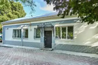 Отель “Бриз” — Евпатория: фото объекта размещения