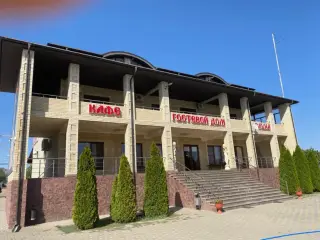 Гостевой дом «Усадьба Атаман Платов» ООО «Кубань-Джип-Центр» — Краснодарский край: фото объекта размещения