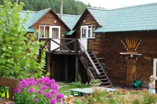 Загородный отель « Яковка» — Белокуриха: фото объекта размещения