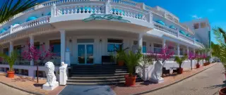 ОТЕЛЬ «ХРУСТАЛЬНЫЙ RESORT&SPA» — Севастополь: фото объекта размещения