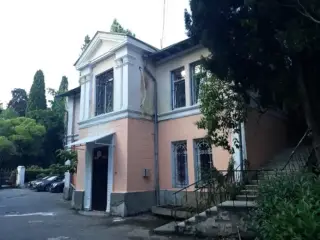 Хостел Чехов — Ялта: фото объекта размещения
