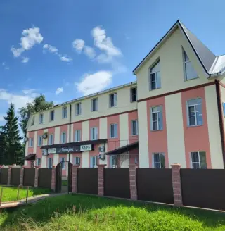 Гостиница "Парадокс" — Рудня: фото объекта размещения
