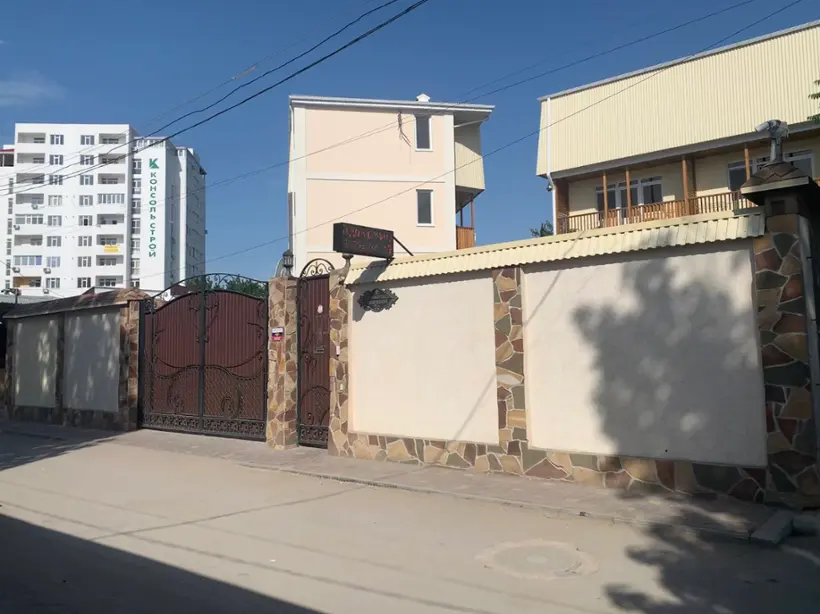 Джанго Хаус — Феодосия: фото объекта размещения