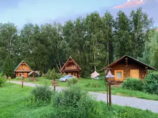 Загородный отель "Сокол" — Алтайский край: фото объекта размещения