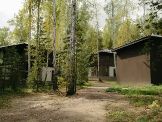 Клуб загородного отдыха «Marina Del Rey» — Карабаш: фото объекта размещения