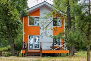 Оранжевый - Orange house lake — Миасс: фото объекта размещения