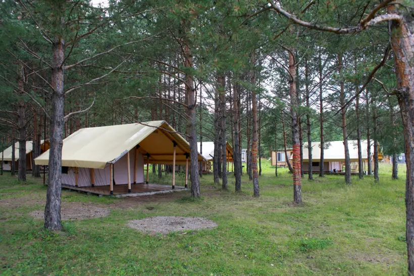 глэмпинг Дивий камень — Свердловская область: фото объекта размещения