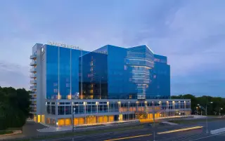 Гостиница «Doubletree by Hilton  Московский Аэропорт «Внуково» — Москва: фото объекта размещения