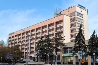 Общество Ограниченной Ответственности Гостиничный Комплекс "Бригантина" — Новороссийск: фото объекта размещения
