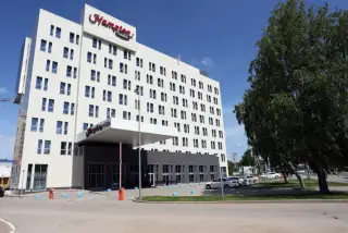 Отель Hampton by Hilton Уфа — Уфа: фото объекта размещения