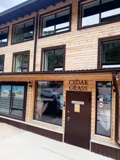 Отель Cedar Grass — Мурманская область: фото объекта размещения