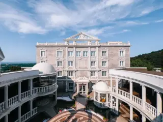 Villa ArtE («Вилла АртЭ») ООО  «Лесная Заимка-М» — Владивосток: фото объекта размещения