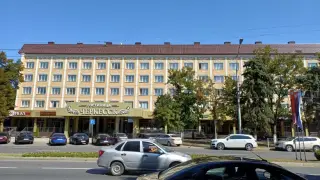 гостиница "Черкесск" — Черкесск: фото объекта размещения