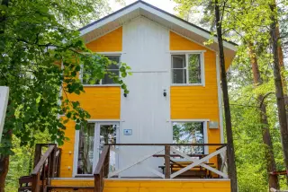 Желтый - Sunny house lake "Тургояк Холидэй" — Миасс: фото объекта размещения