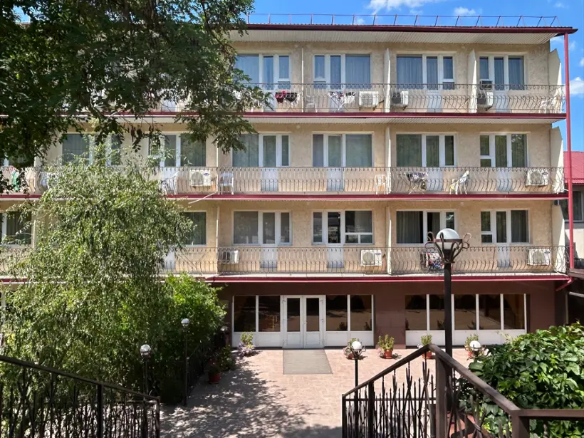 Пансионат с лечением Фламинго, корпус 1 — Геленджик: фото объекта размещения