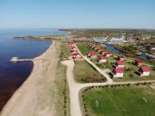 База отдыха «Загородный клуб «Устье»/ Ustje Beach Resort ООО «Устье» — Псковская область: фото объекта размещения